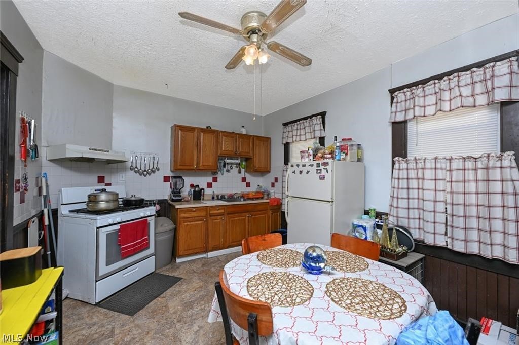 4132 Robert Avenue Cleveland OH 44109