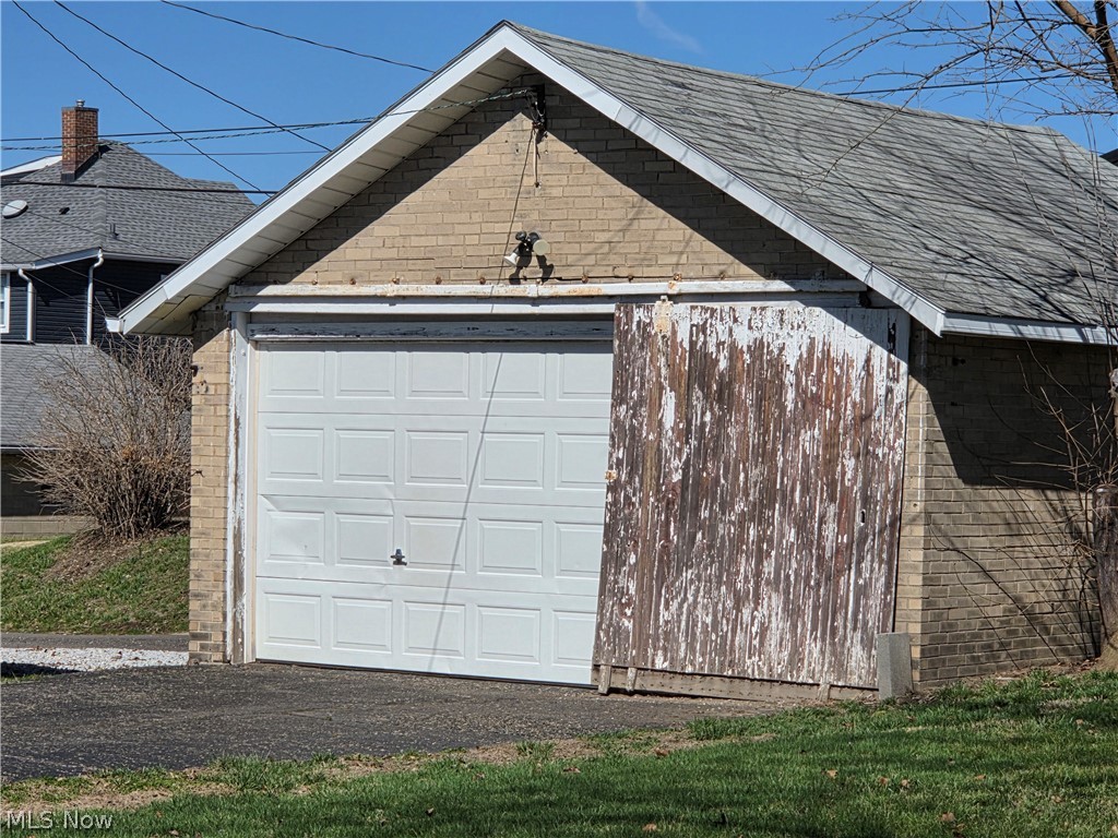 1512 Adams Street Coshocton OH 43812