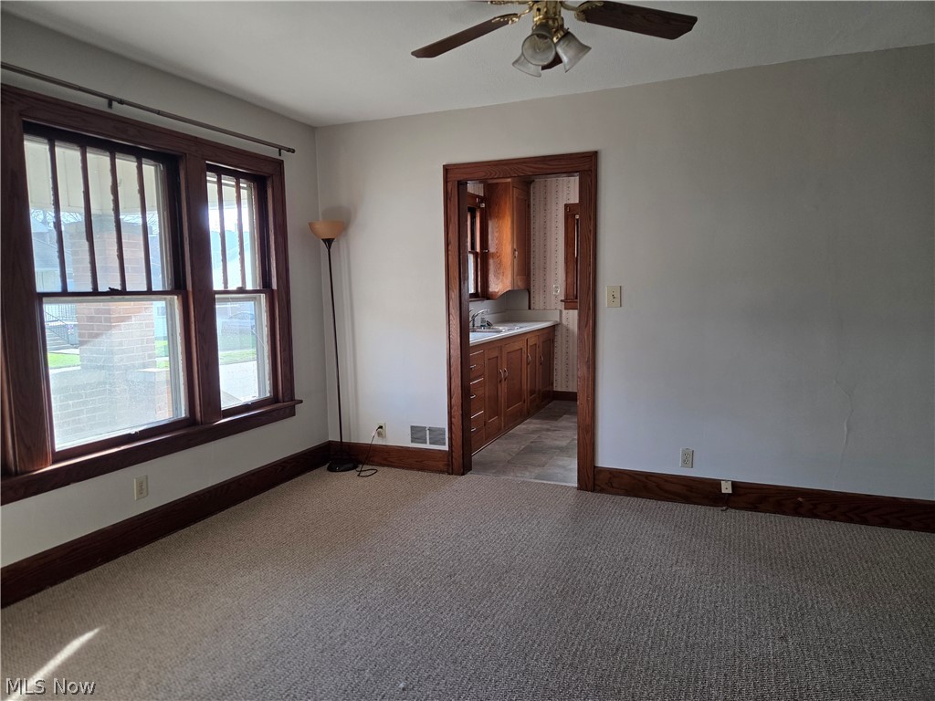 1512 Adams Street Coshocton OH 43812