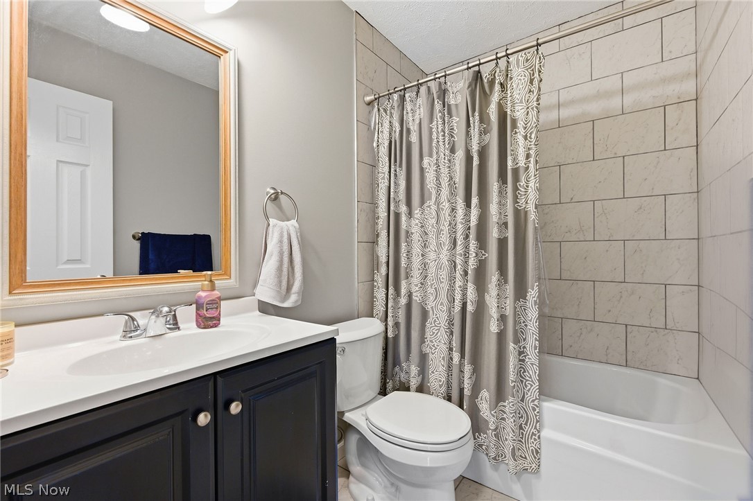 396 E 319 Street Willowick OH 44095