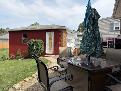 223 E Cassell Avenue Barberton OH 44203