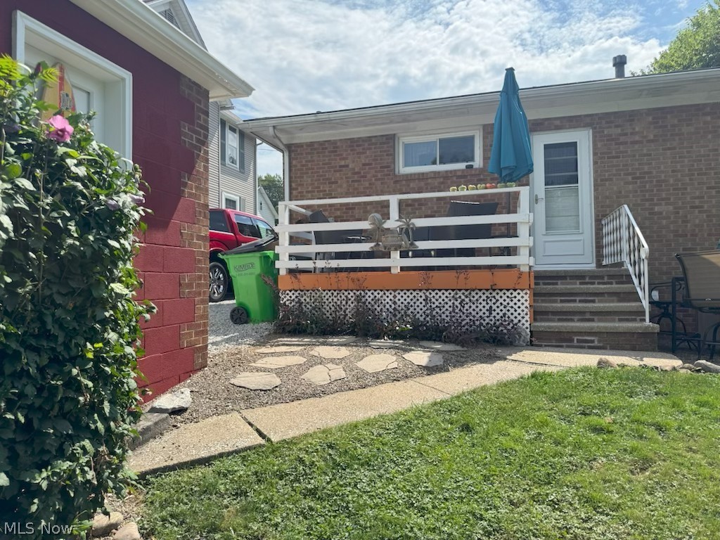 223 E Cassell Avenue Barberton OH 44203
