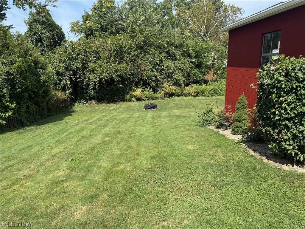 223 E Cassell Avenue Barberton OH 44203