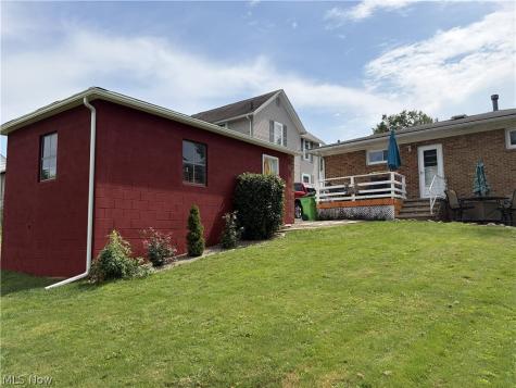 223 E Cassell Avenue Barberton OH 44203