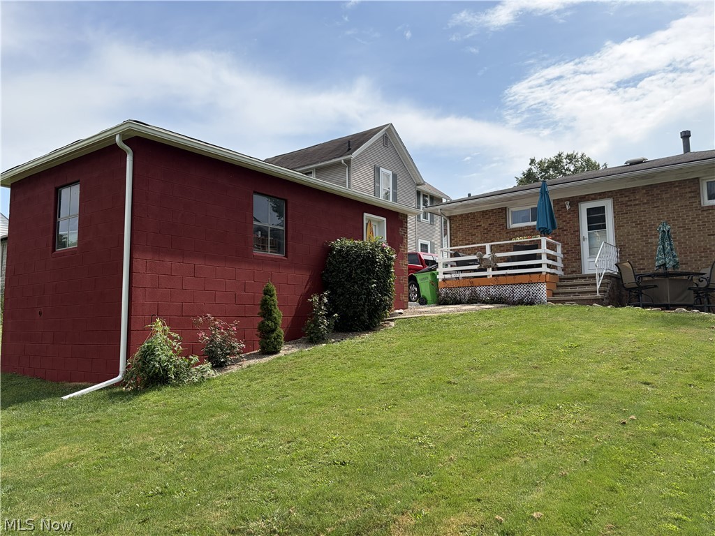 223 E Cassell Avenue Barberton OH 44203