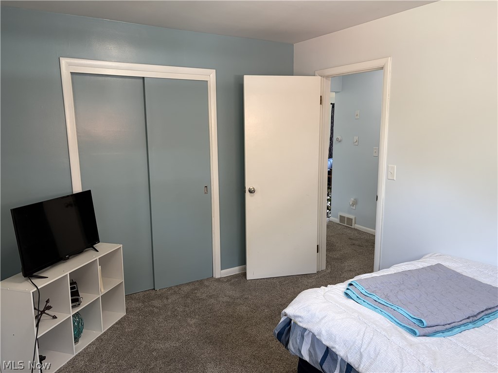 223 E Cassell Avenue Barberton OH 44203