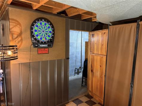 223 E Cassell Avenue Barberton OH 44203