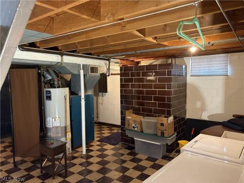 223 E Cassell Avenue Barberton OH 44203