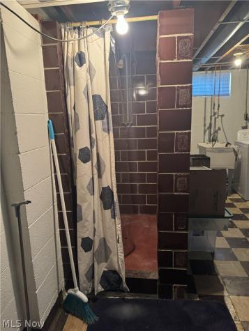 223 E Cassell Avenue Barberton OH 44203