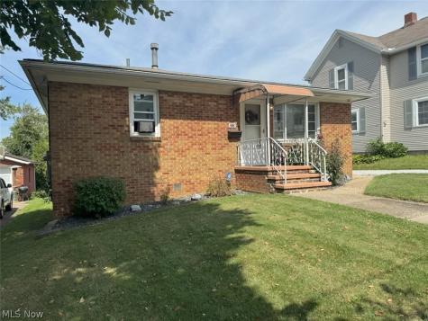 223 E Cassell Avenue Barberton OH 44203