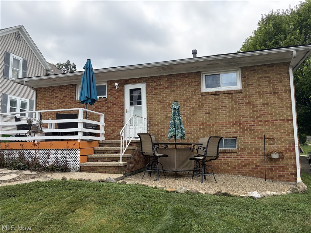 223 E Cassell Avenue Barberton OH 44203