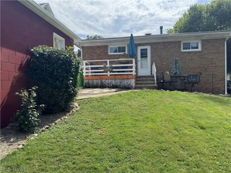 223 E Cassell Avenue Barberton OH 44203