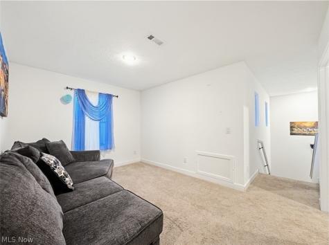 524 Auld Farm Circle Akron OH 44320