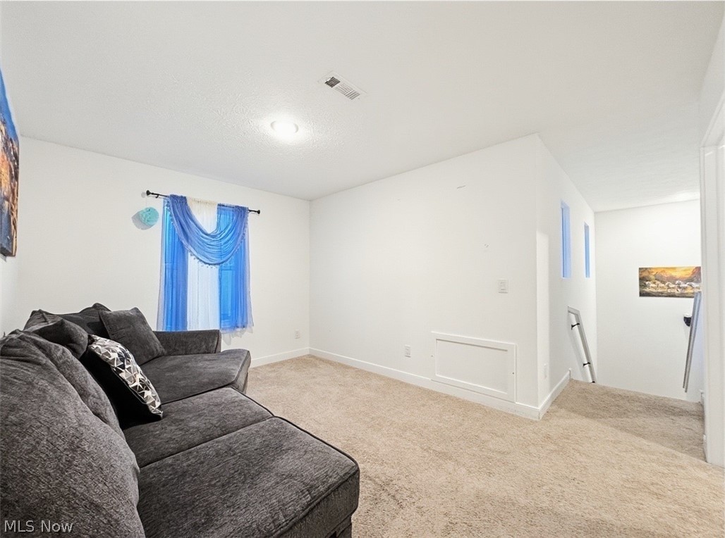 524 Auld Farm Circle Akron OH 44320