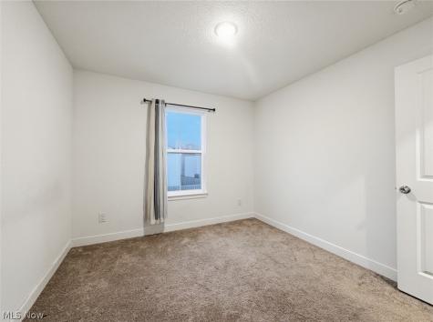 524 Auld Farm Circle Akron OH 44320