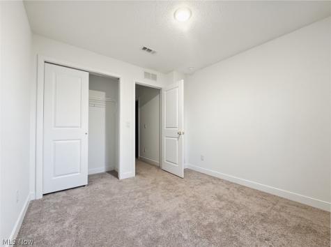 524 Auld Farm Circle Akron OH 44320