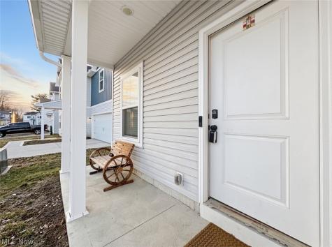 524 Auld Farm Circle Akron OH 44320