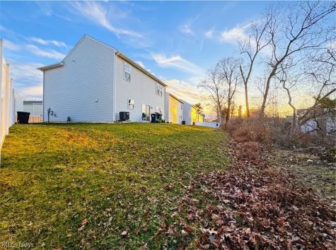 524 Auld Farm Circle Akron OH 44320