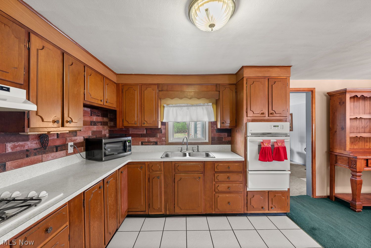 1994 Dooridge Drive Twinsburg OH 44087