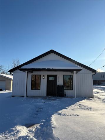 612 Logan Street Steubenville OH 43952