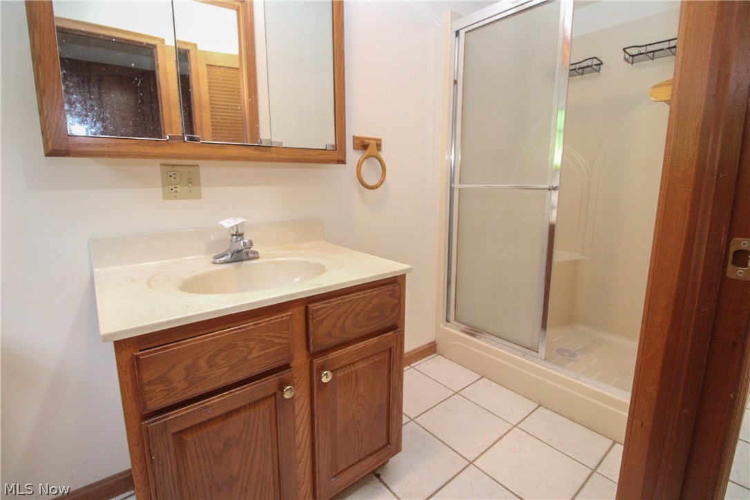 548 W 39th Street Shadyside OH 43947