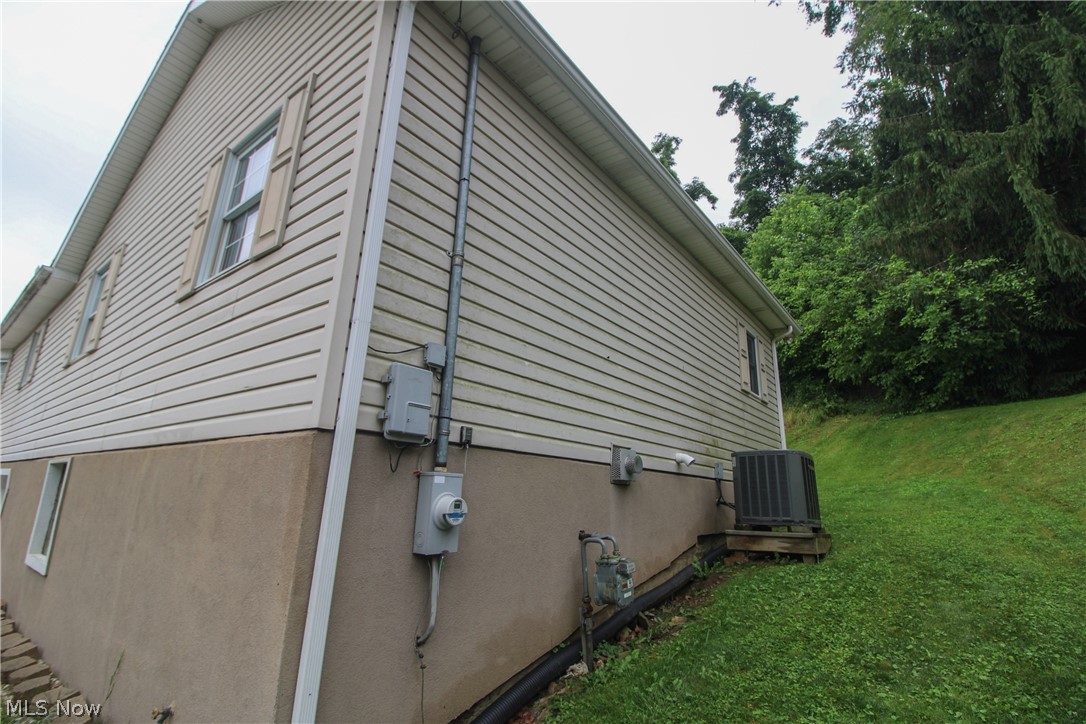 548 W 39th Street Shadyside OH 43947