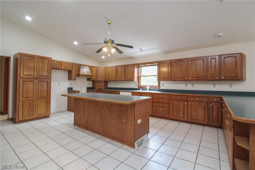 548 W 39th Street Shadyside OH 43947