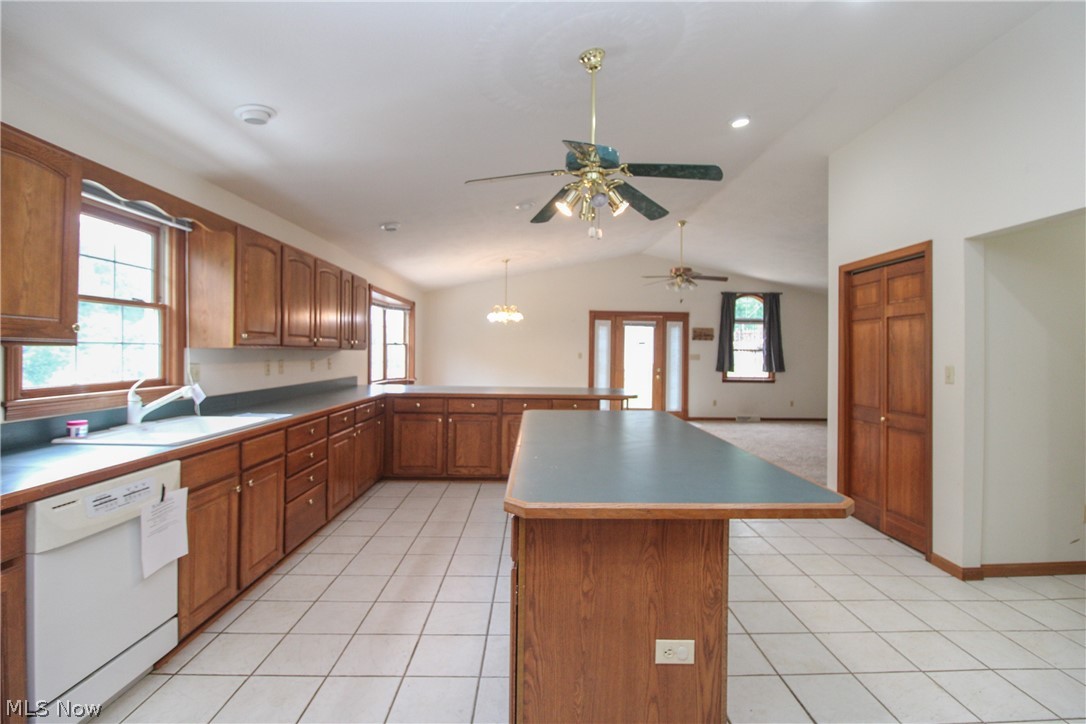 548 W 39th Street Shadyside OH 43947