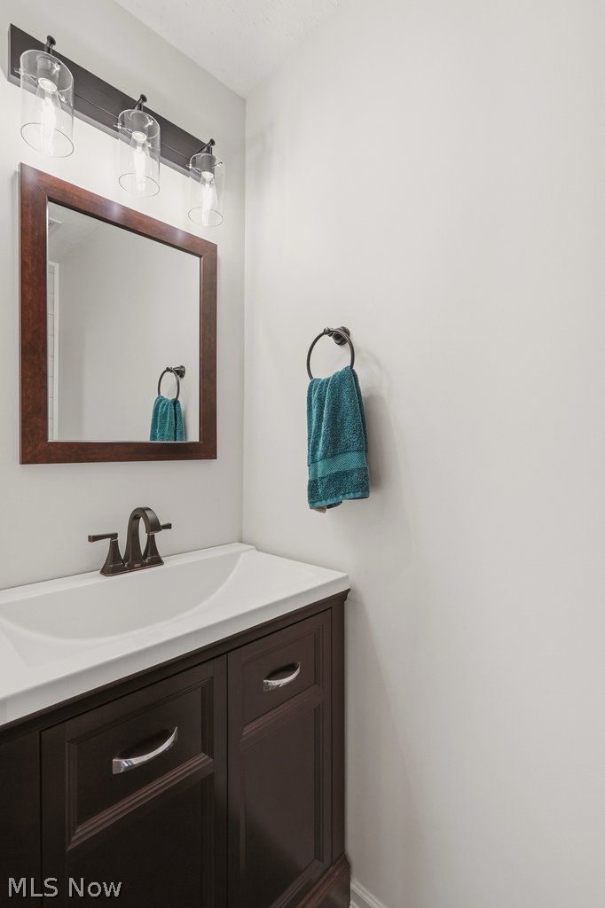 588 Valley Brook Lane Macedonia OH 44056