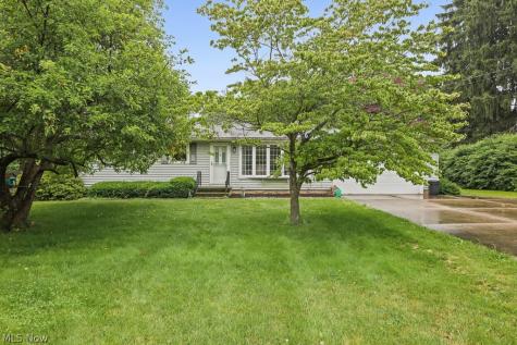 5260 Huckleberry Street NW North Canton OH 44720
