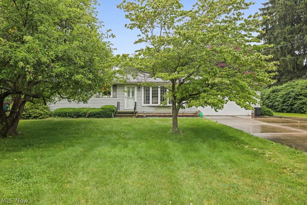 5260 Huckleberry Street NW North Canton OH 44720