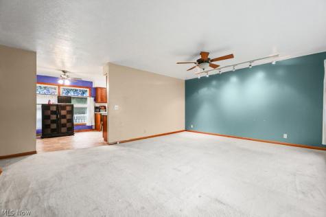 5260 Huckleberry Street NW North Canton OH 44720