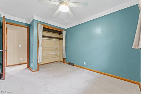5260 Huckleberry Street NW North Canton OH 44720