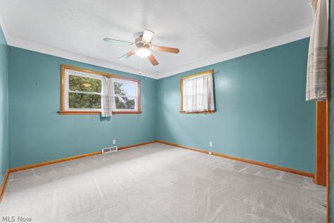 5260 Huckleberry Street NW North Canton OH 44720