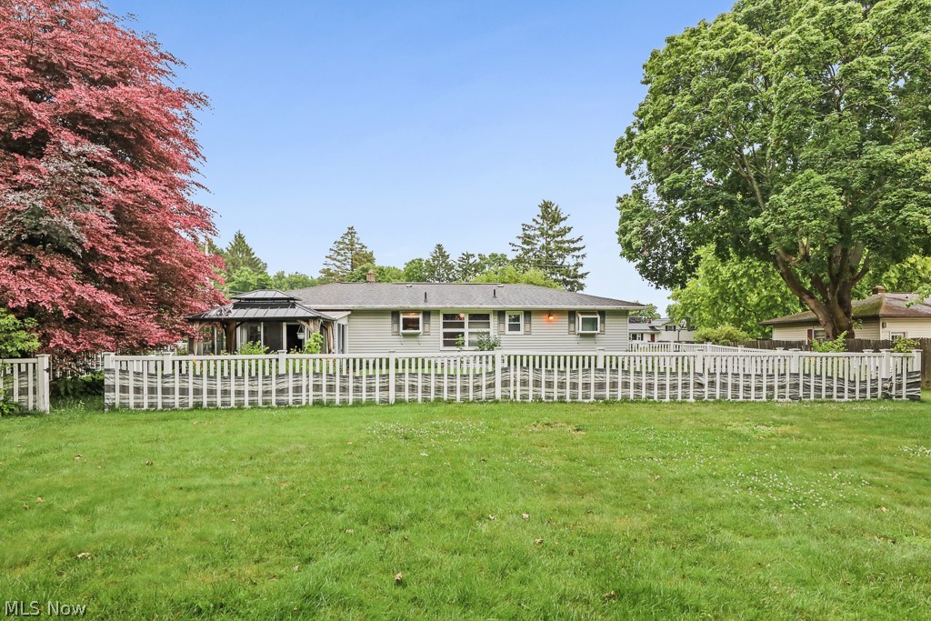 5260 Huckleberry Street NW North Canton OH 44720