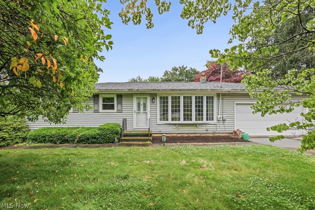 5260 Huckleberry Street NW North Canton OH 44720
