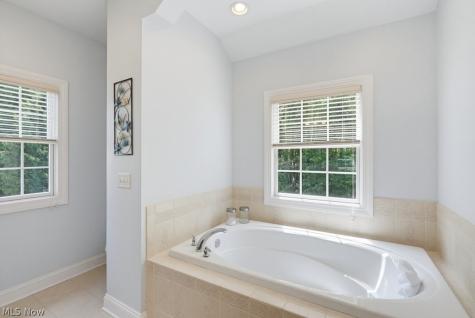 2211 Meadowsweet Lane Streetsboro OH 44241