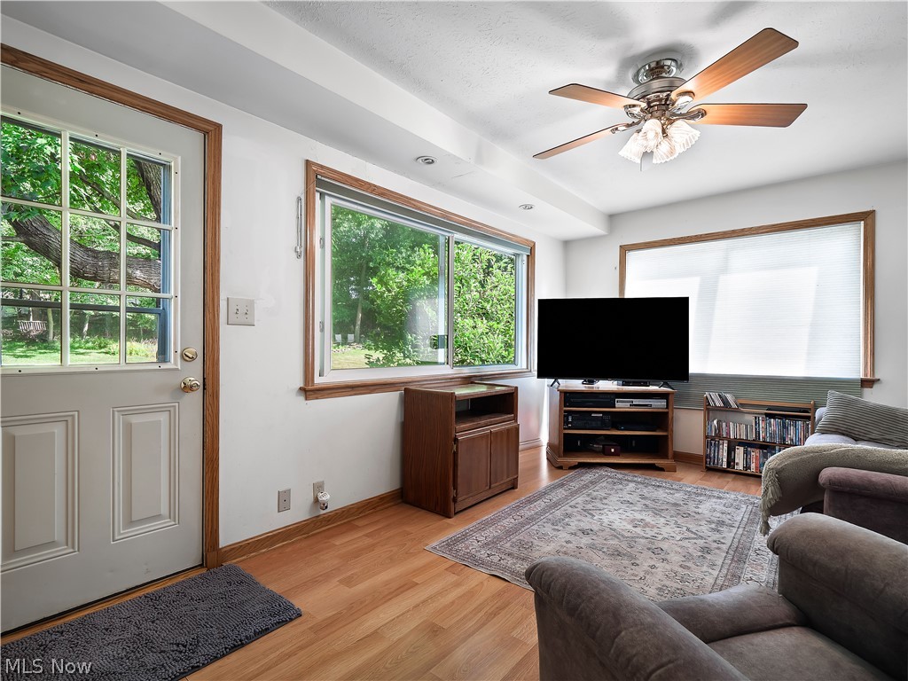 6377 W 54th Street Parma OH 44129