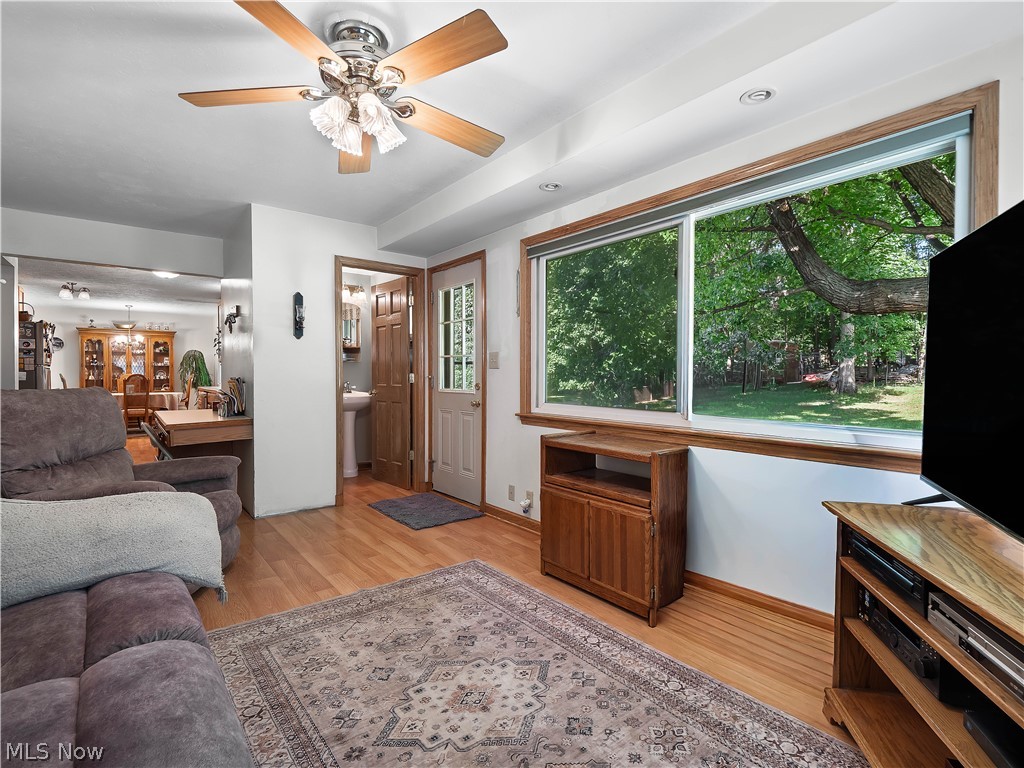 6377 W 54th Street Parma OH 44129