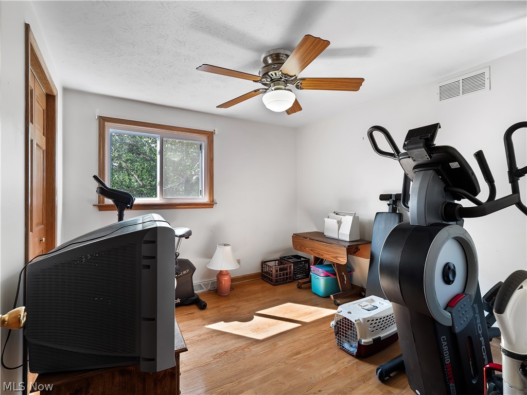 6377 W 54th Street Parma OH 44129