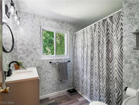 6377 W 54th Street Parma OH 44129