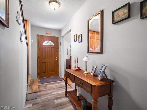 6377 W 54th Street Parma OH 44129