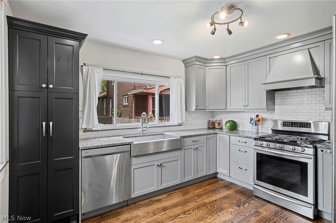 5822 Ellen Avenue Cleveland OH 44102