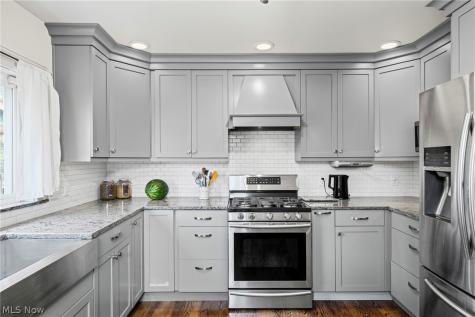 5822 Ellen Avenue Cleveland OH 44102