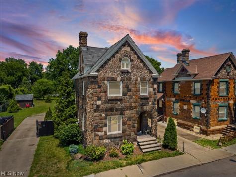 5822 Ellen Avenue Cleveland OH 44102
