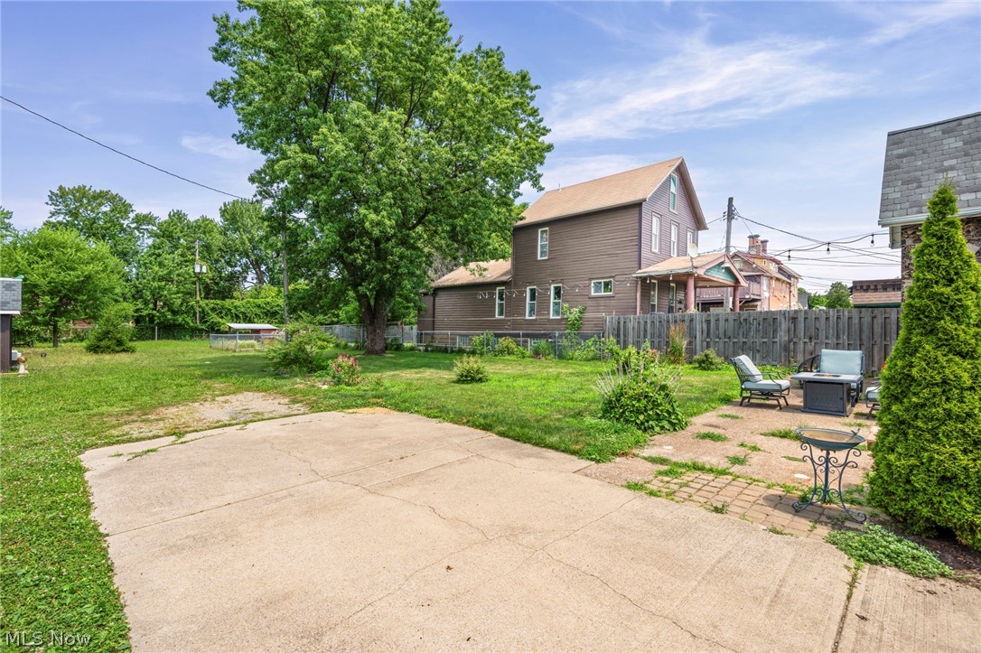 5822 Ellen Avenue Cleveland OH 44102