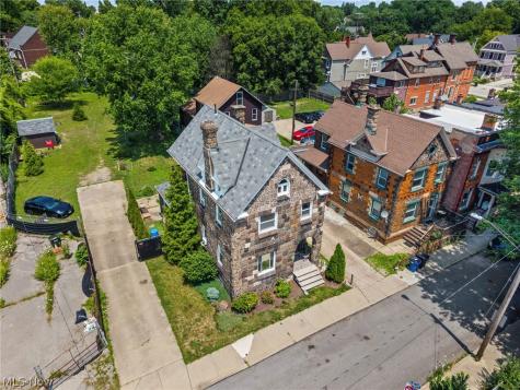 5822 Ellen Avenue Cleveland OH 44102