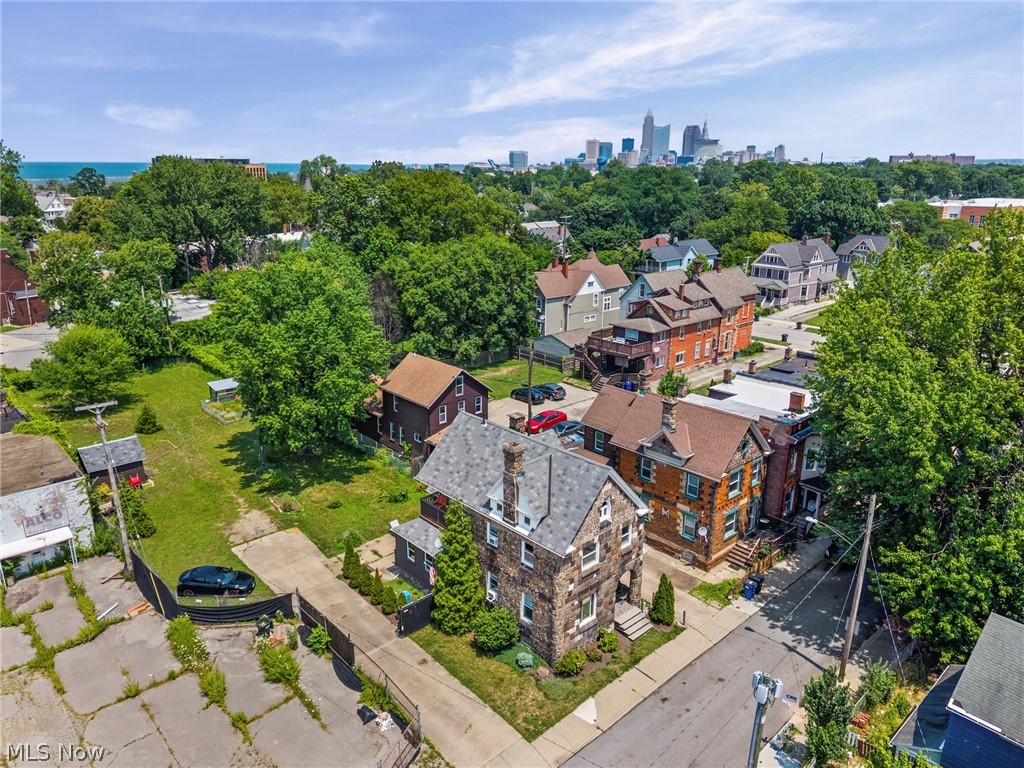 5822 Ellen Avenue Cleveland OH 44102