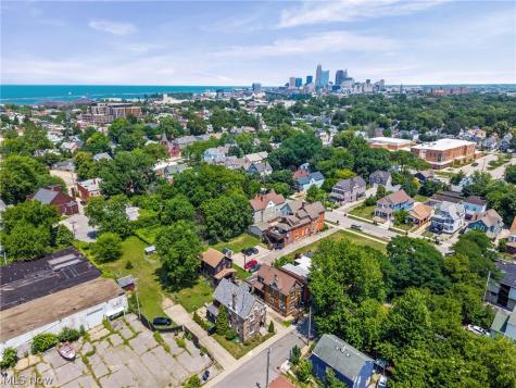 5822 Ellen Avenue Cleveland OH 44102