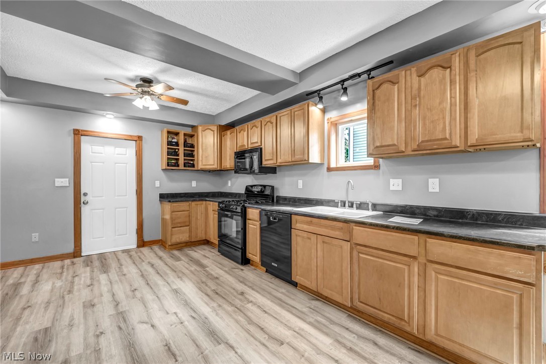 175 E Walnut Avenue Painesville OH 44077